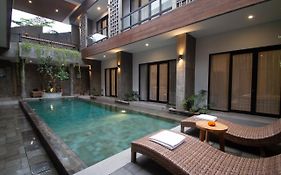 D Home Seminyak
